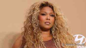 Cover-Shooting als Ansage: Lizzo posiert "sexy, dick und fabelhaft" in Bademode