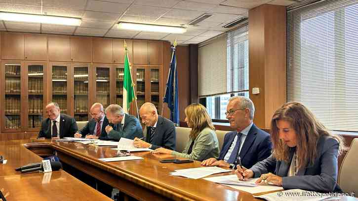 Autobavaglio Csm, Policastro (pg di Napoli): “Dover registrare le conferenze stampa mi fa sentire un sorvegliato speciale”