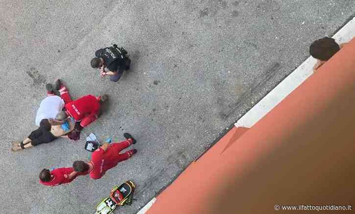 Il video di Fakir rianimato con mani e piedi legati: “Volto insanguinato e macchie dello spray al peperoncino”