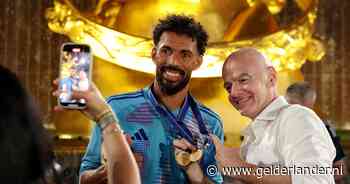 Kaapverdische keeper Vozinha (40) tussen Rodri, Messi, Mbappé en Haaland in sterrenteam WK