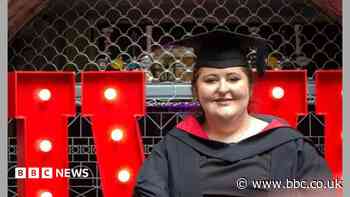 Amputee sends message to bullies as she graduates