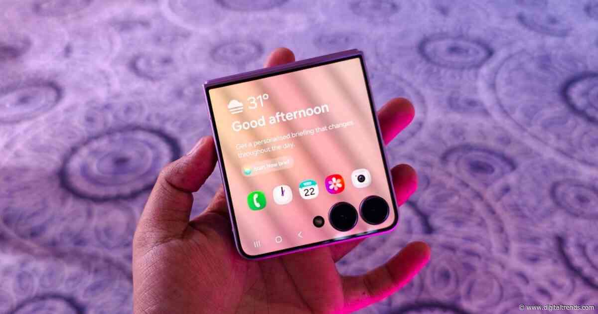 Samsung makes it easier to run multiple apps on Galaxy Z Flip 8’s cover screen
