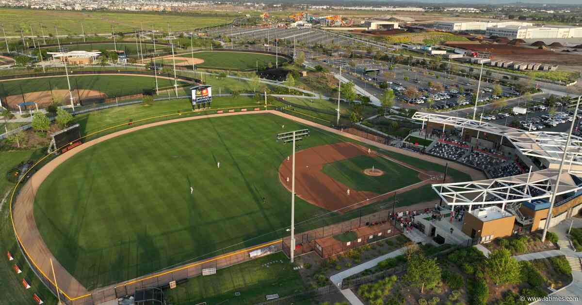 Shaikin: Cultural exchange: In Irvine, a new minor league team with Asian fanfare (and fan fare)