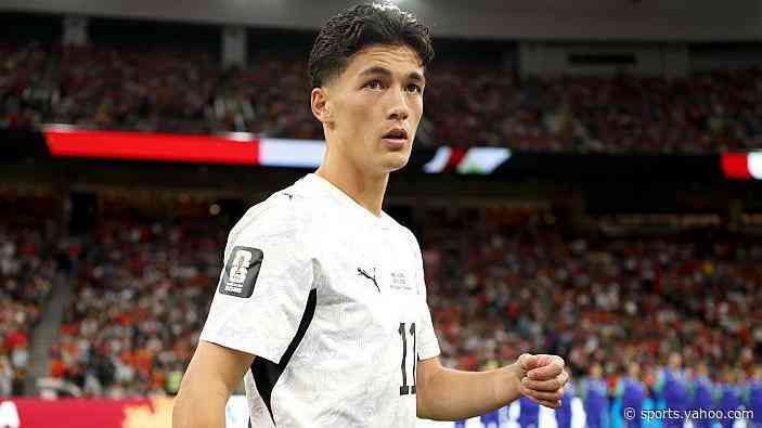 Swansea sign New Zealand winger Just from Motherwell