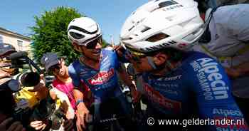 Mathieu van der Poel, de ultieme teamgenoot voor Jasper Philipsen: ‘Het is een privilege, dat realiseer ik me heel goed’