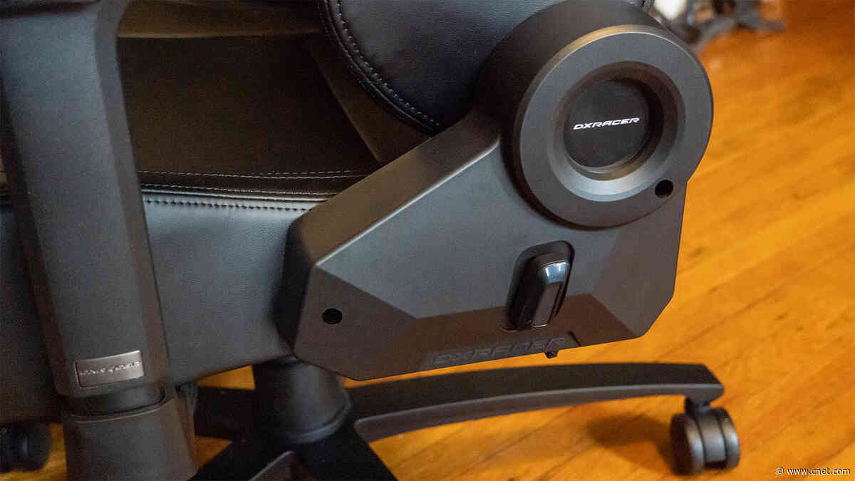 DXRacer Martian Review: A Gaming Chair That’s Not Out-of-This-World