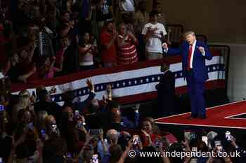 Trump bashes his hometown baseball team as Braves fans lap it up in Georgia rally: ‘They lose all the time’