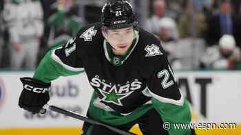 Stars still eye long-term deal with Robertson