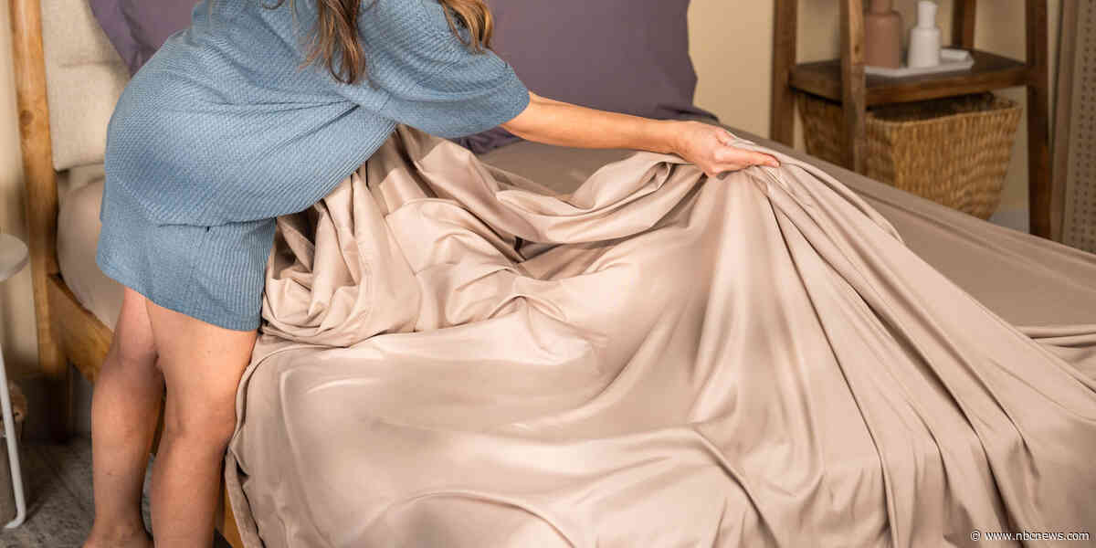 How often should you wash and change out your sheets? Experts explain