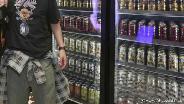 Energy drink, boom in Italia tra bambini e adolescenti: “Contengono mix di sostanze non sicure per chi è in pieno sviluppo”