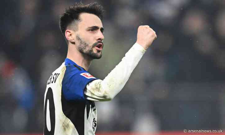 European club send opening bid for Arsenal midfielder