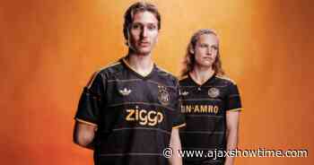 Ajax presenteert nieuwe zwart-oranje uitshirt: geïnspireerd op 9 iconische momenten uit clubhistorie