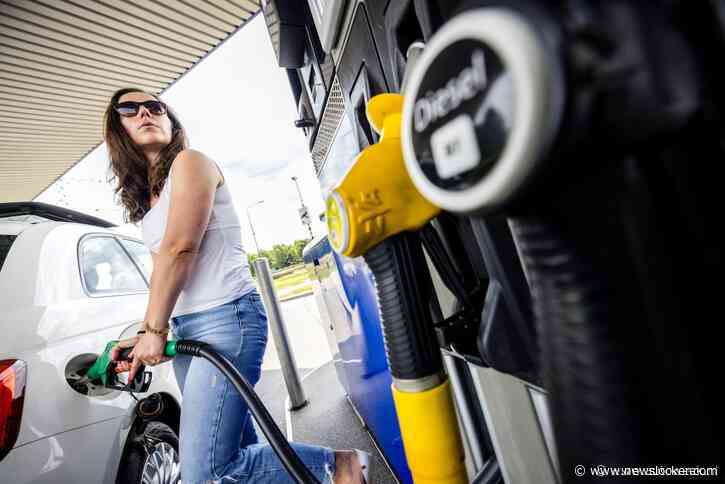 Benzineprijs nadert nieuwe recordhoogte: tanken met tranen