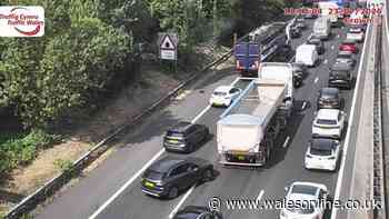 M4 closure causing long delays as police stop all traffic - live updates