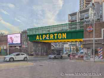 London council accused of 'wasting' £138,000 on repainting bridge
