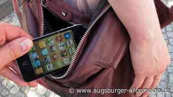 Smartphone aus Bar geklaut, beschädigt und dann entsorgt