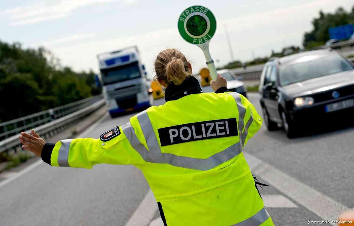 20 Tonnen zu viel – Holztransporter bringt Waage ans Limit
