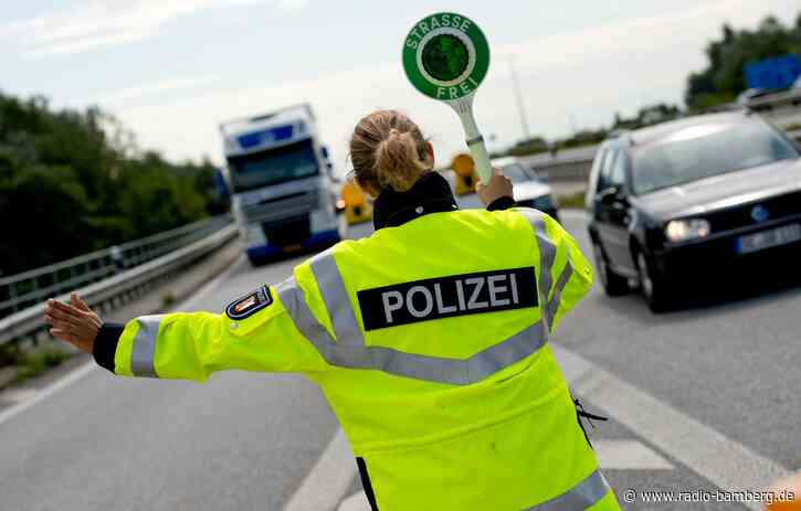 20 Tonnen zu viel – Holztransporter bringt Waage ans Limit