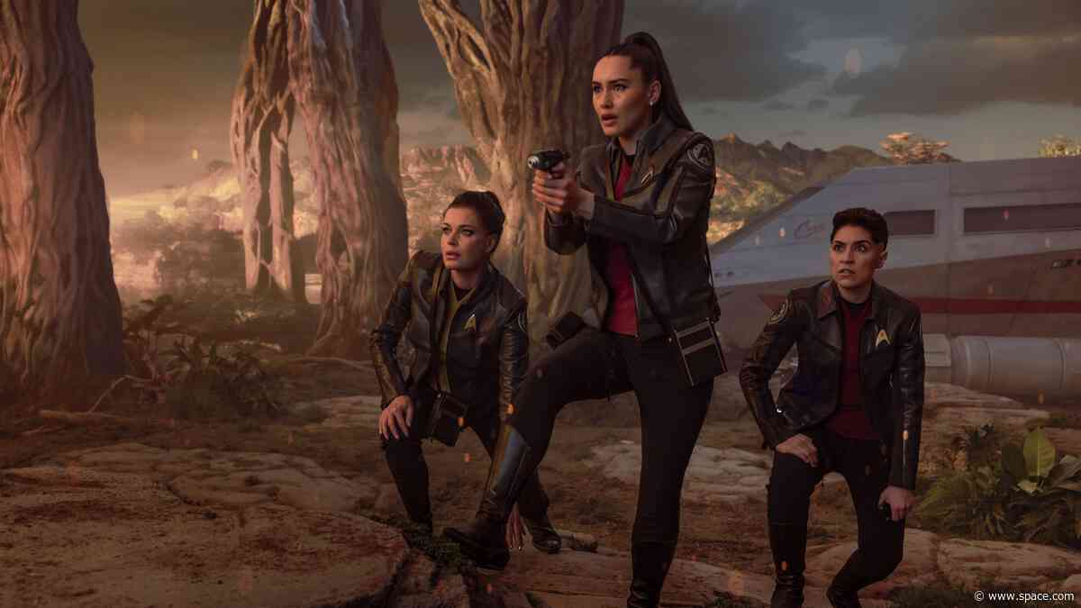 'Star Trek: Strange New Worlds'' season 4 opener is a pulpy sci-fi joy packed with dinosaurs, martians, and a 5th planet where the asteroid belt should be