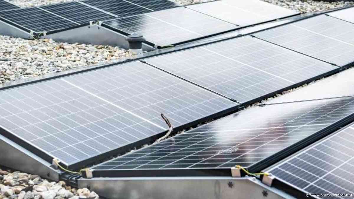 Man dood na val van dak bij installeren zonnepanelen, bedrijf krijgt boete