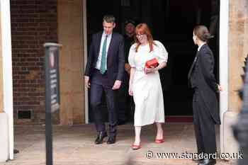 Rayner defends accepting £17k severance payment after return to Government
