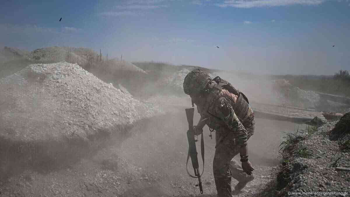 Hohe Verluste im Ukraine-Krieg – Putin-Vertrauter macht schockierenden Vorschlag