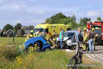 Vier gewonden na botsing tussen bestelbus en auto