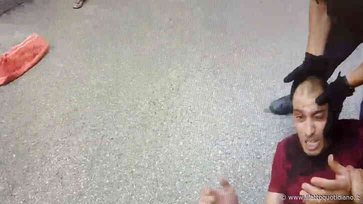 “Fakir è entrato a contatto con un’altra persona”: il video della bodycam di uno dei poliziotti