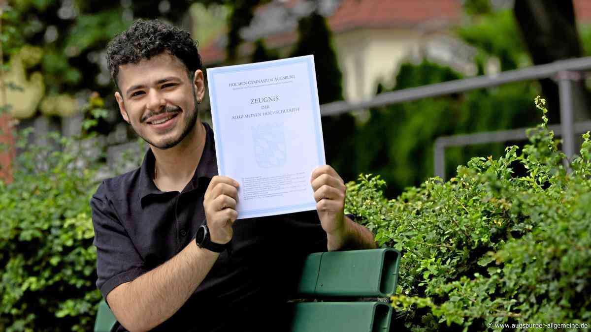 Mit 13 kam er nach Augsburg, konnte kein Deutsch: Wie Michele Cataldi es zum Abitur schaffte