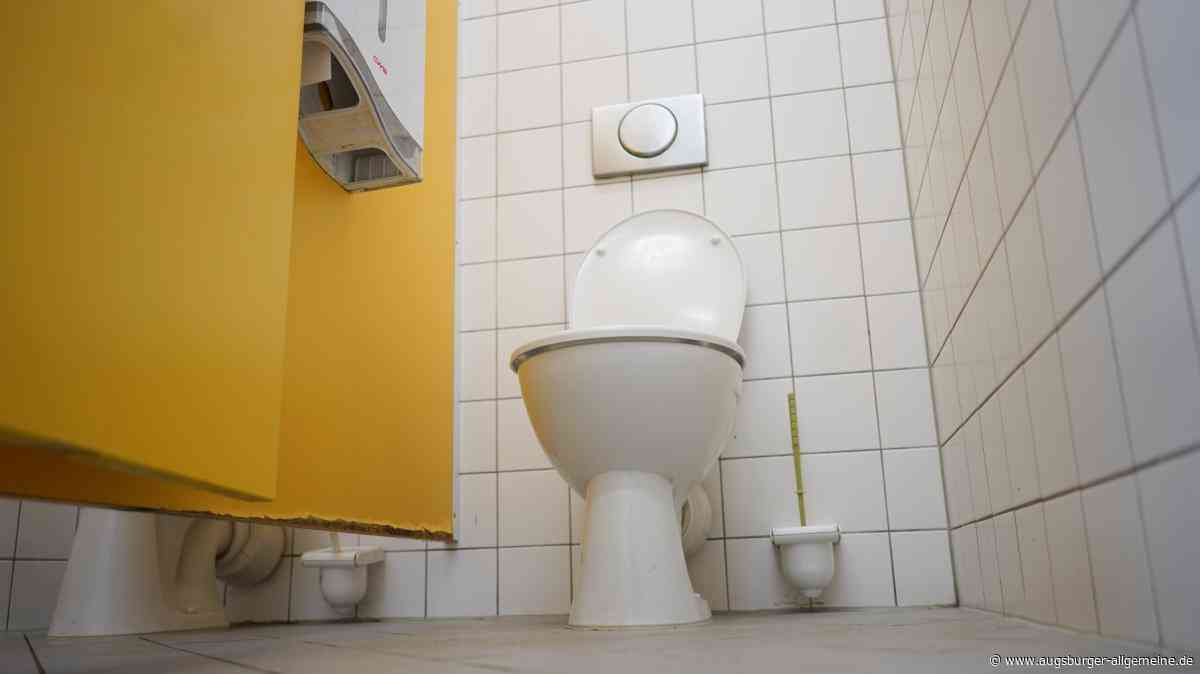 Sanierungs-Turbo für Schulklos: In den Ferien kommen in Augsburg acht Schulen dran