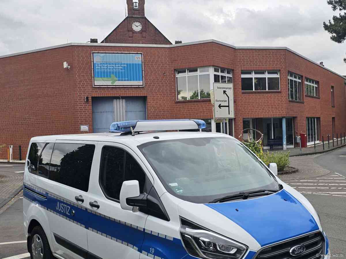 Sollte bewaffneter Aufstand in JVA auf TikTok landen?