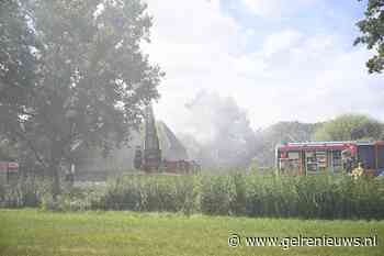 Zeer grote brand in woning met rieten dak