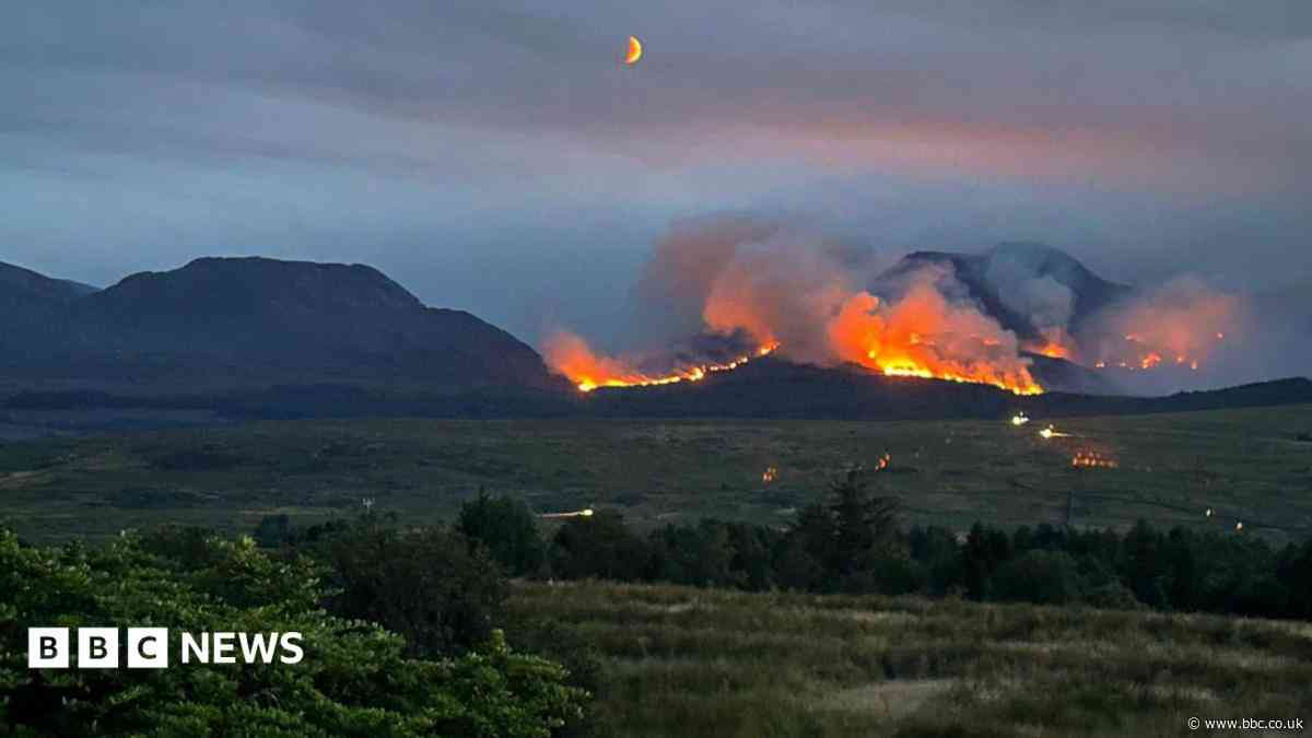 No helicopters to fight wildfires as 'crisis management' plans activated