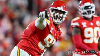 As training camp opens, Chiefs point to brighter f...
