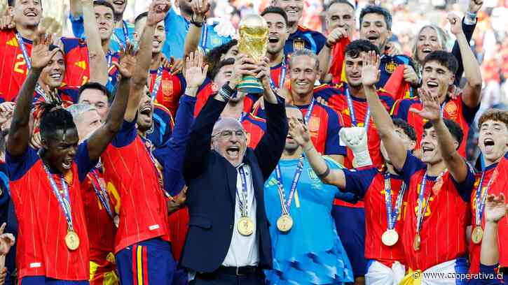 De la Fuente por reacción de argentinos en la final: "Es algo intolerable, no se puede permitir"