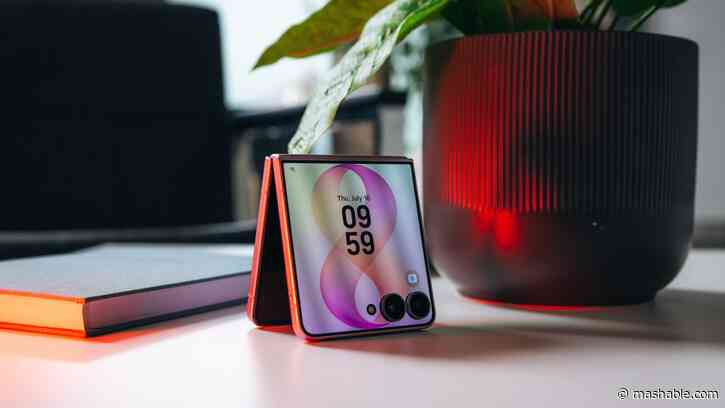 Samsung reveals undeniably hip Galaxy Z Flip 8 foldable at Galaxy Unpacked in London