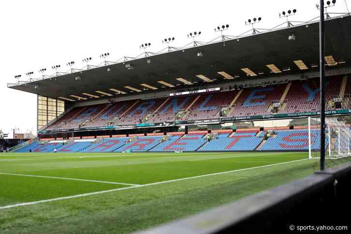 Burnley sign AFC Bournemouth defender Hennessy