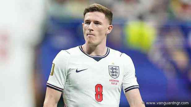 Anderson declares Man City ‘kings of Manchester’ after £116 mn move