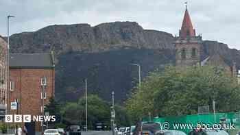 Fire crews extinguish blaze at Arthur's Seat