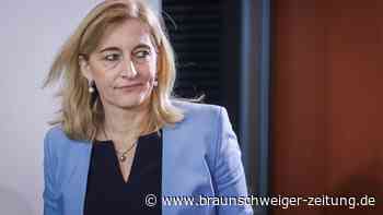 Familie, Ehemann, Tennis: Das ist Ministerin Nina Warken