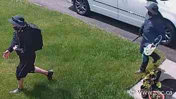 Suspects posing as landscapers are behind string of break-ins in Durham Region: police