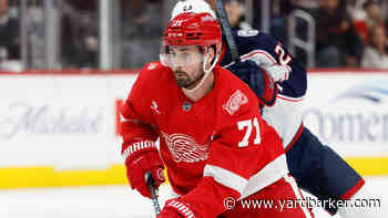 Patrick Kane's exit makes Dylan Larkin's Red Wings problem even worse