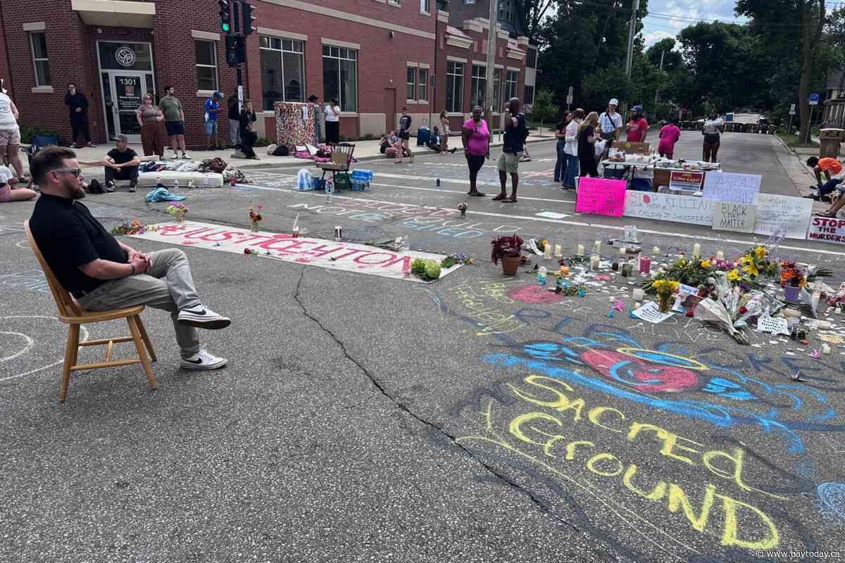 Fatal police shooting of man with knife roils Madison, Wisconsin