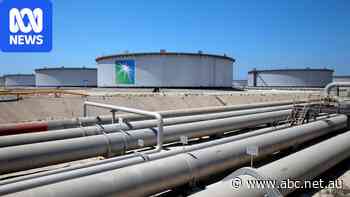 Oil prices over $US100 a barrel after Houthi attacks in Red Sea