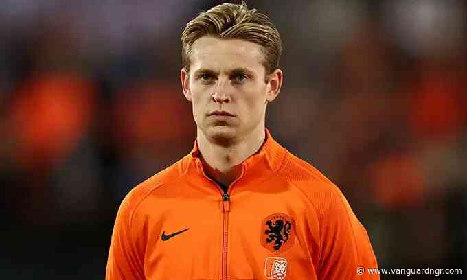 Barcelona’s De Jong returns from World Cup with torn ligament