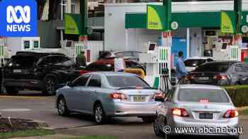 Petrol supply could 'tighten' as oil jumps over $US100 a barrel