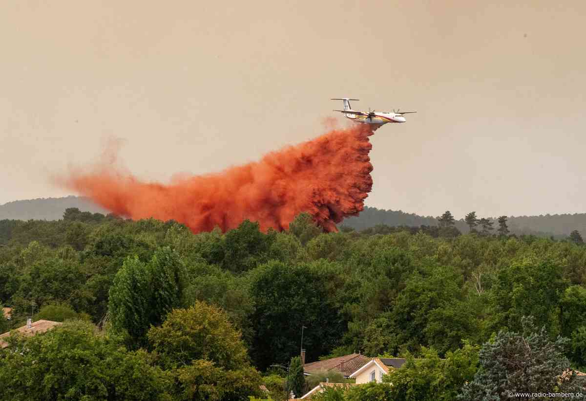 Kampf gegen Waldbrände in Frankreich dauert an