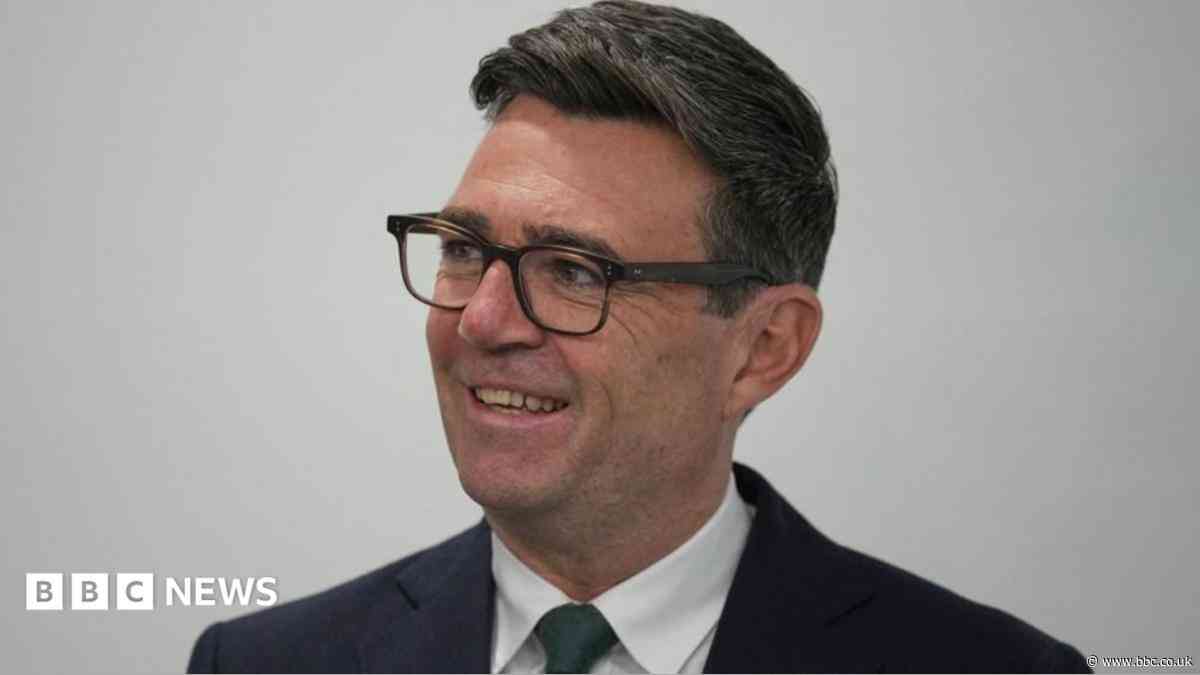 Burnham to spend first day working from northern branch of No 10