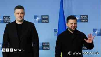 Ukraine's ousted defence minister insists on being reinstated