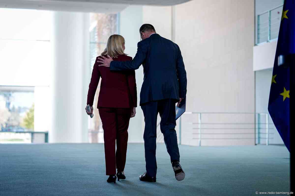 Merz baut Regierung und CDU-Führung um